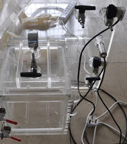 Small Laboratory Glove Box / Vacuum Glove Box for Testing under Sealed Atmosphere 2