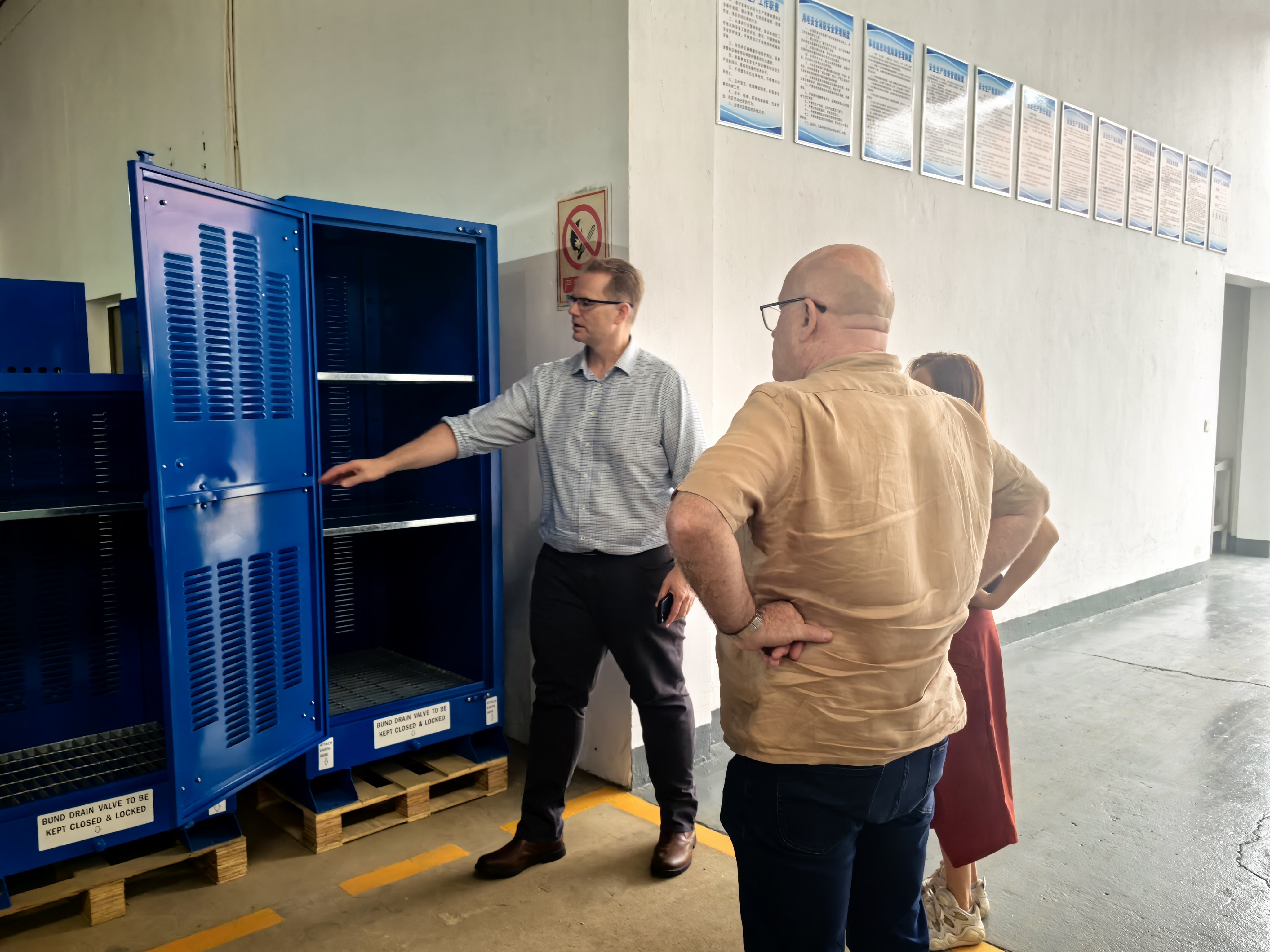 Latest company blogs about Australian Partner Super Security LTD Visits Our Factory for In-Depth Cooperation
